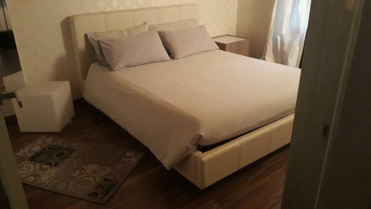 Appartamento In Centro Storico Asti Kültér fotó